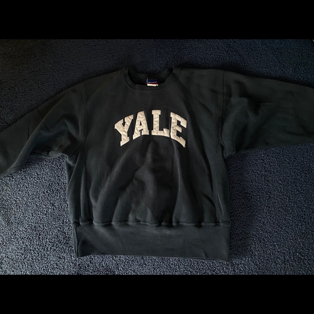 Yale sweatshirt